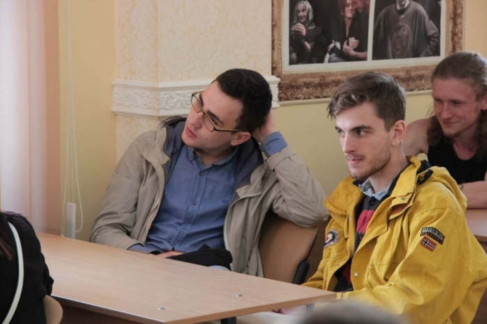 КОНФЕРЕНЦІЯ КІНОМИТЦІВ ТА СВІТЛАНИ СТЕПАНЕНКО