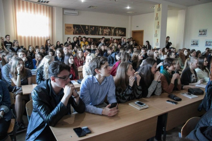 КОНФЕРЕНЦІЯ КІНОМИТЦІВ ТА СВІТЛАНИ СТЕПАНЕНКО