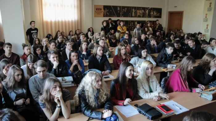КОНФЕРЕНЦІЯ КІНОМИТЦІВ ТА СВІТЛАНИ СТЕПАНЕНКО